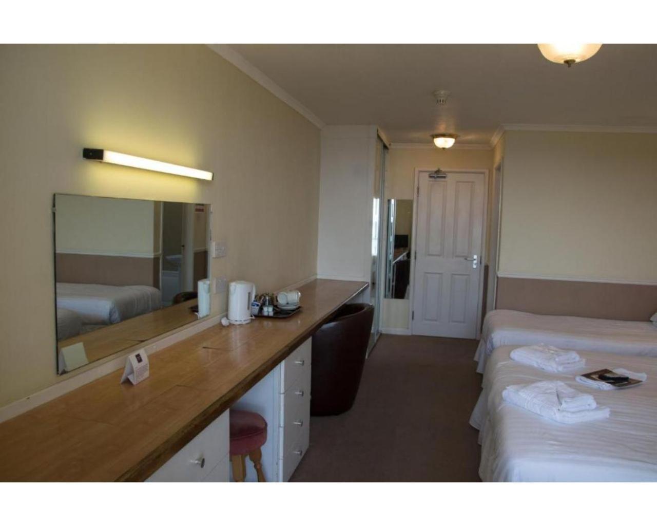 Sea Side Hotel Skegness Bilik gambar